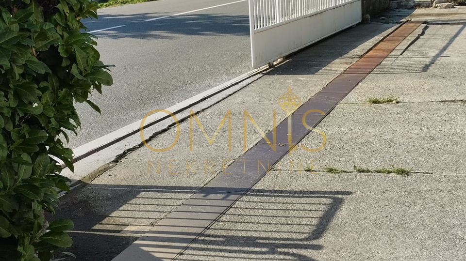 Poslovni prostor za najam, 70m2, Bregi