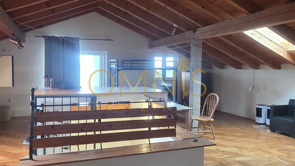 Prostrana kuća na prodaju! Bregi