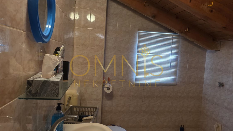 Prostrana kuća na prodaju! Bregi