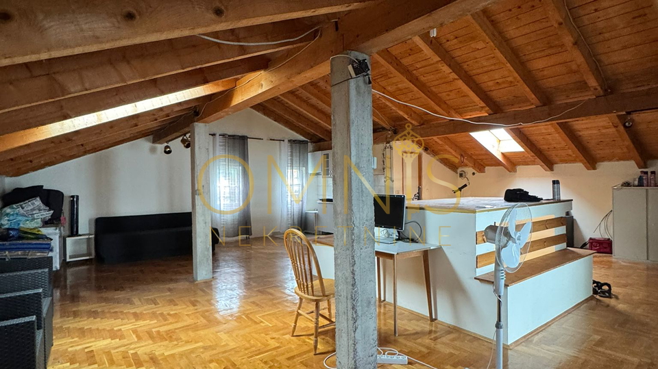 Prostrana kuća na prodaju! Bregi