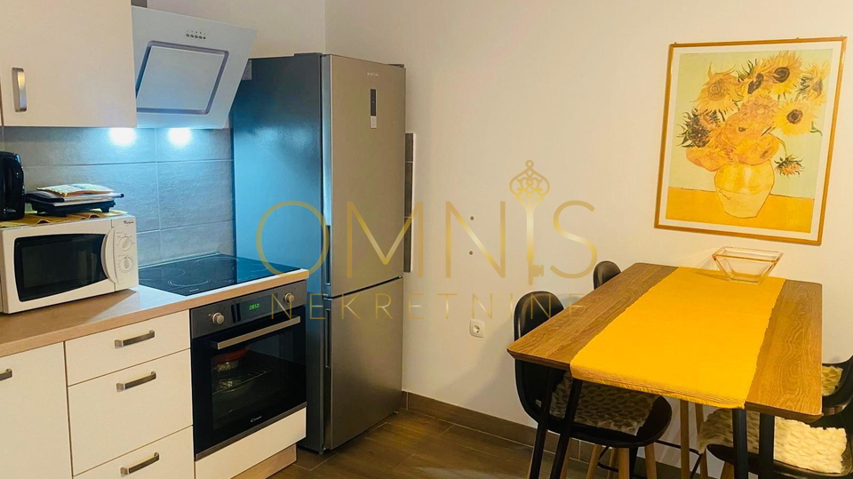 Prekrasan  stan za najam, 2S+DB, Kostrena