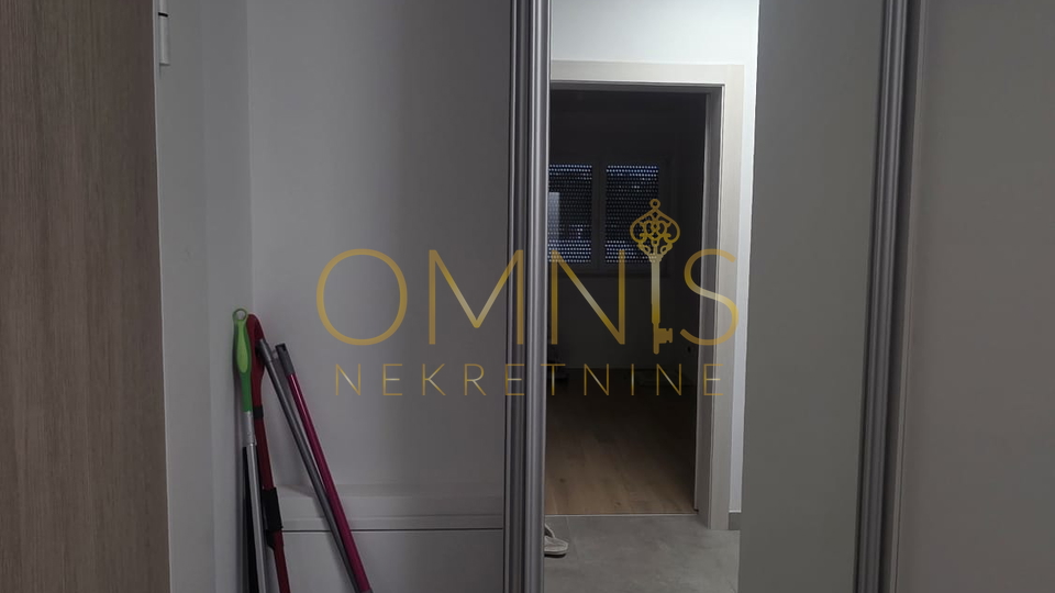 Stan u novogradnji s panoramskim pogledom na more, NA PRODAJU!!