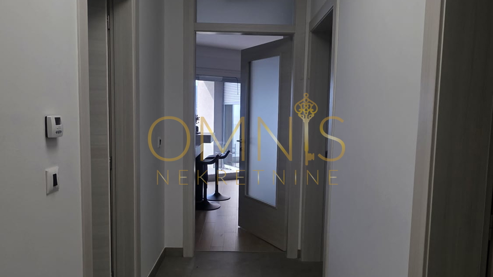 Stan u novogradnji s panoramskim pogledom na more, NA PRODAJU!!