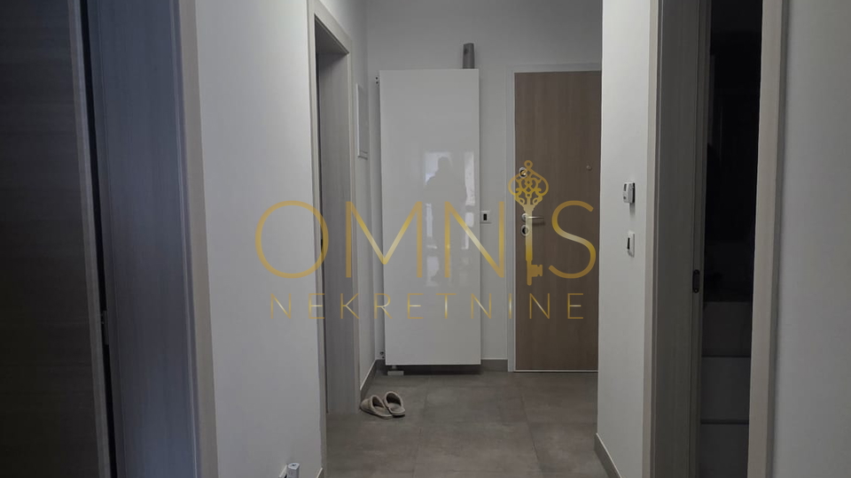 Stan u novogradnji s panoramskim pogledom na more, NA PRODAJU!!