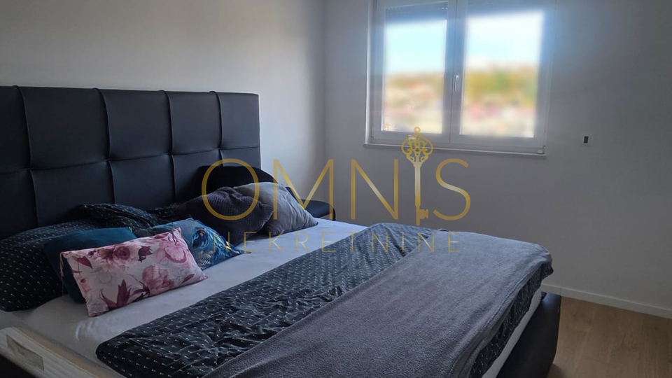 Stan u novogradnji s panoramskim pogledom na more, NA PRODAJU!!