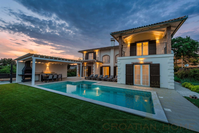 Mediterranes Traumhaus mit Meerblick – nur 5 Autominuten von Poreč entfernt