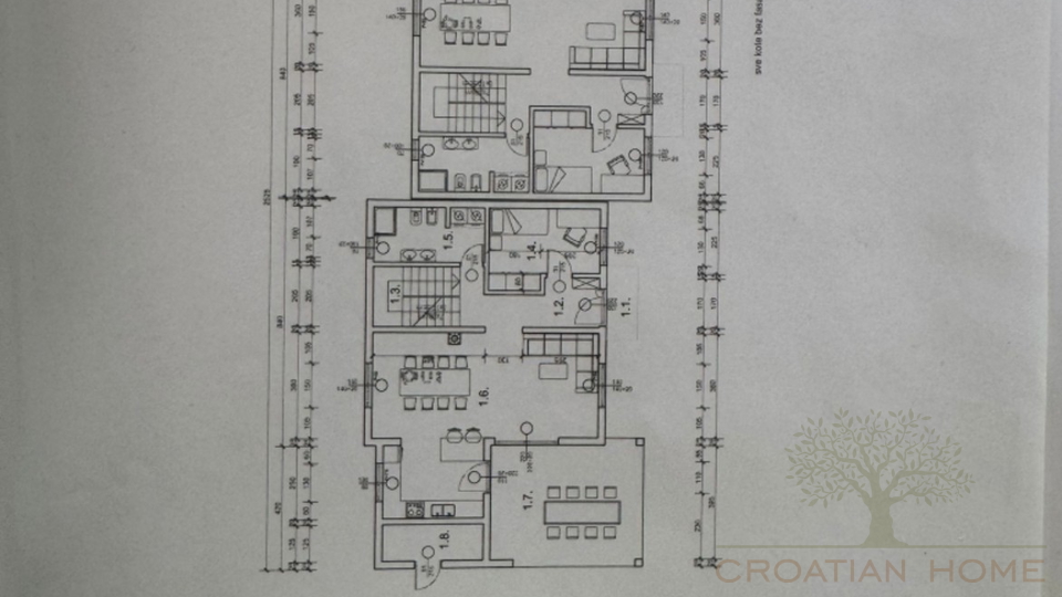 VILLA MIT SALZWASSERPOOL UND KOMPLETT AUSGESTATTET
