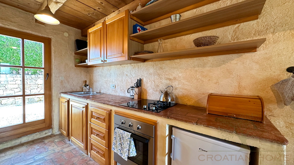 Mediterranes sch&ouml;nnes End -Steinreihenhaus in einem idylischen istrischen Dorf