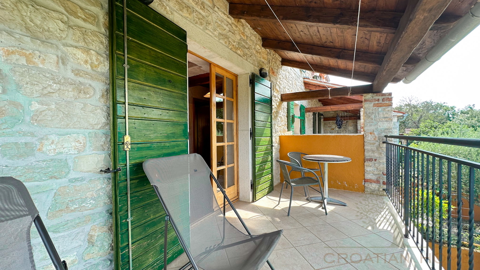 Mediterranes sch&ouml;nnes End -Steinreihenhaus in einem idylischen istrischen Dorf