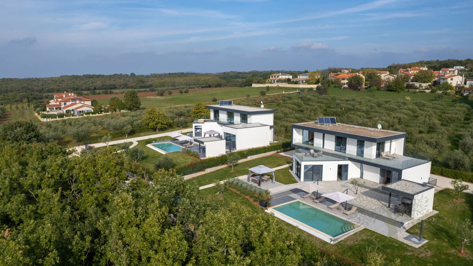 Villa mit Keller und 50 m2 beheiztem Pool am Rande einer gr&ouml;sseren istrischen Ortschaft