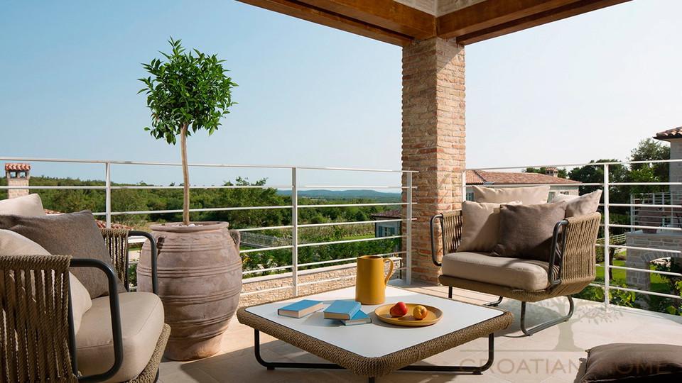 STEINHAUS-VILLA MIT POOL UND 4 SCHLAFZIMMERN -RUHIGE LAGE&excl;