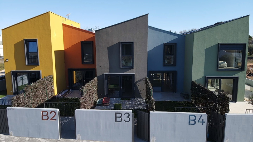 House&comma; 77 m2&comma; For Sale&comma; Pore&ccaron;