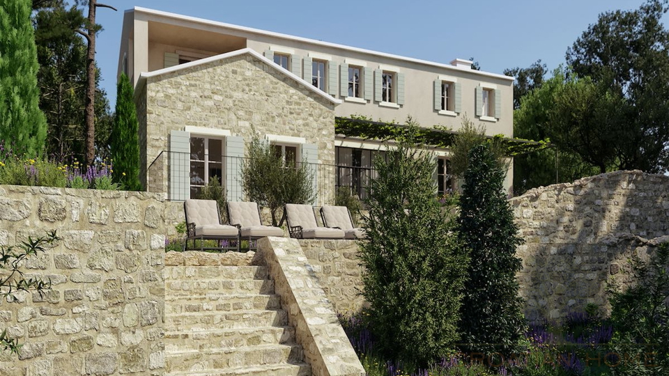 Mediterrane Luxusvilla mit Pool und atemberaubenden Blick in die Natur und ins Gr&uuml;ne