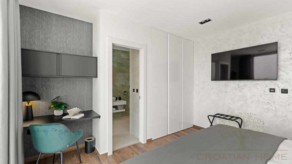House&comma; 270 m2&comma; For Sale&comma; Pore&ccaron;
