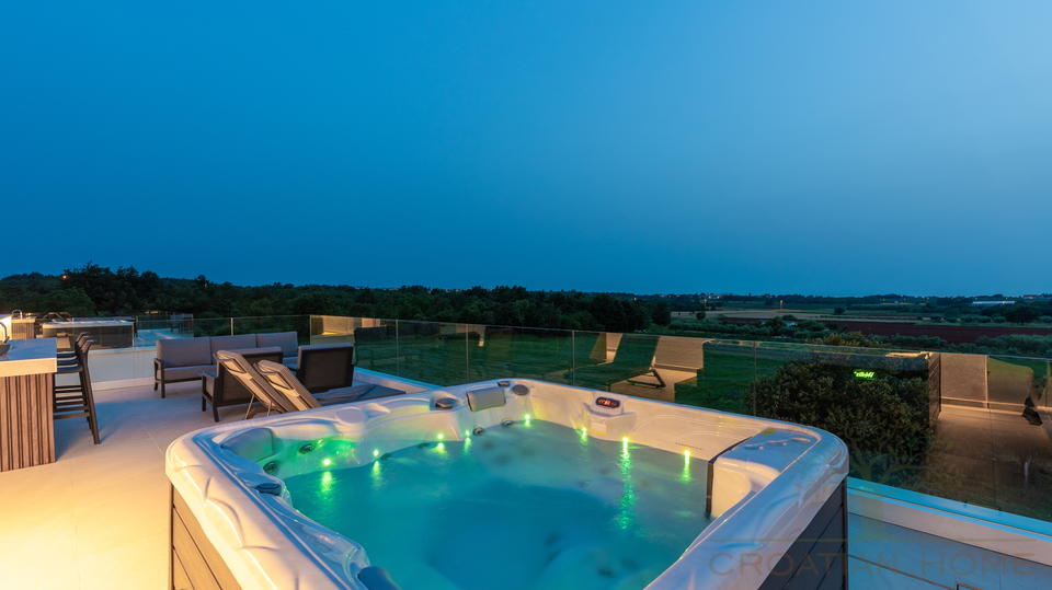 House&comma; 270 m2&comma; For Sale&comma; Pore&ccaron;