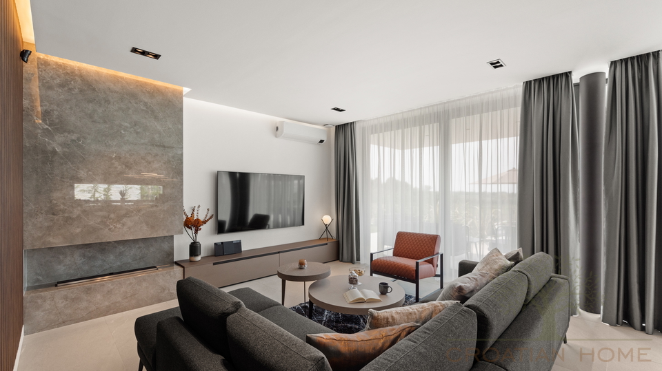 House&comma; 270 m2&comma; For Sale&comma; Pore&ccaron;