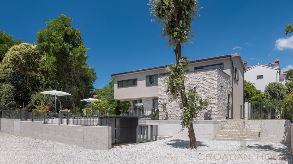 Komplett ausgesattete Villa mit Pool in Porec nahe zum sch&ouml;nsten Strand der Stadt