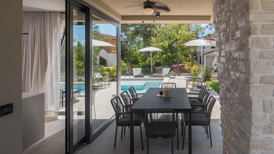 Komplett ausgesattete Villa mit Pool in Porec nahe zum sch&ouml;nsten Strand der Stadt