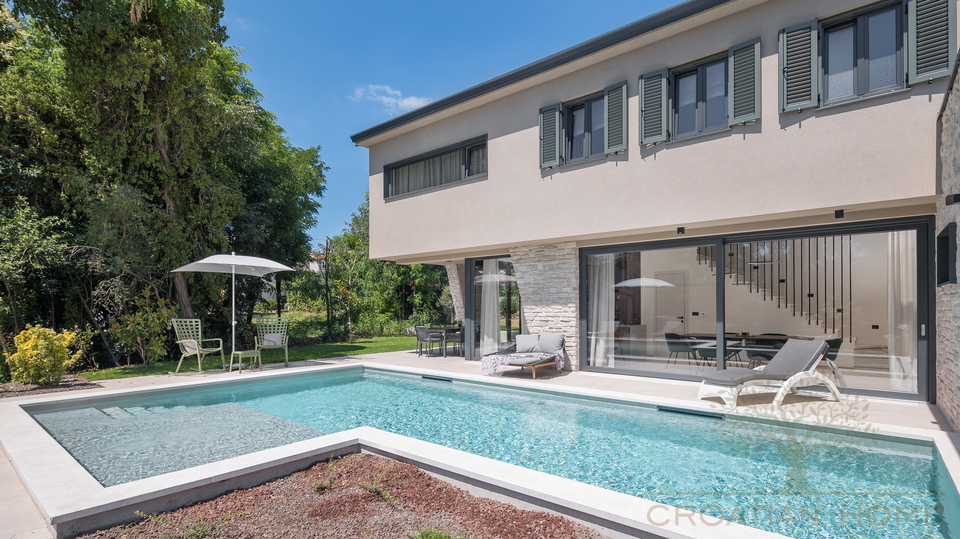 Komplett ausgesattete Villa mit Pool in Porec nahe zum sch&ouml;nsten Strand der Stadt