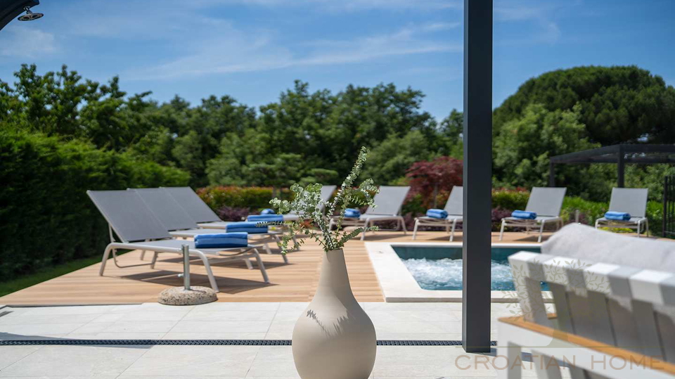 Luxus Villa i Porec mit 40 m2 Pool&comma; Jacuzzi und Meerblick