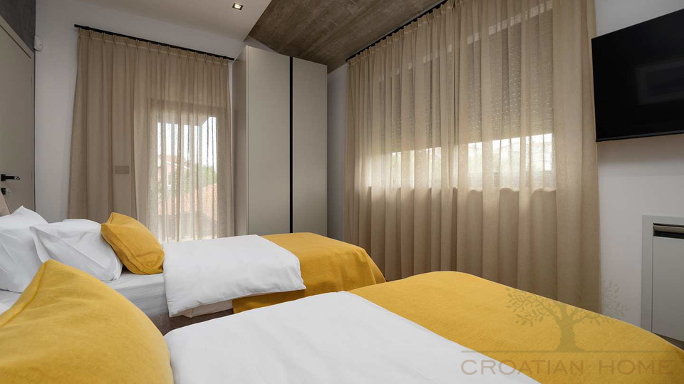 Luxus Villa i Porec mit 40 m2 Pool&comma; Jacuzzi und Meerblick