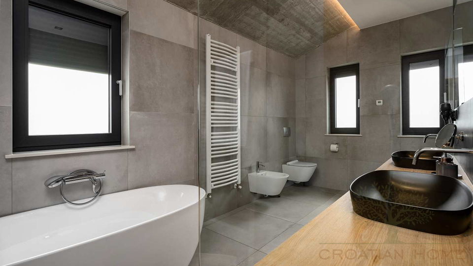 Luxus Villa i Porec mit 40 m2 Pool&comma; Jacuzzi und Meerblick