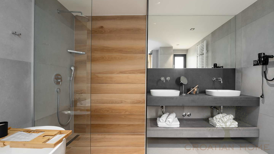 Luxus Villa i Porec mit 40 m2 Pool&comma; Jacuzzi und Meerblick