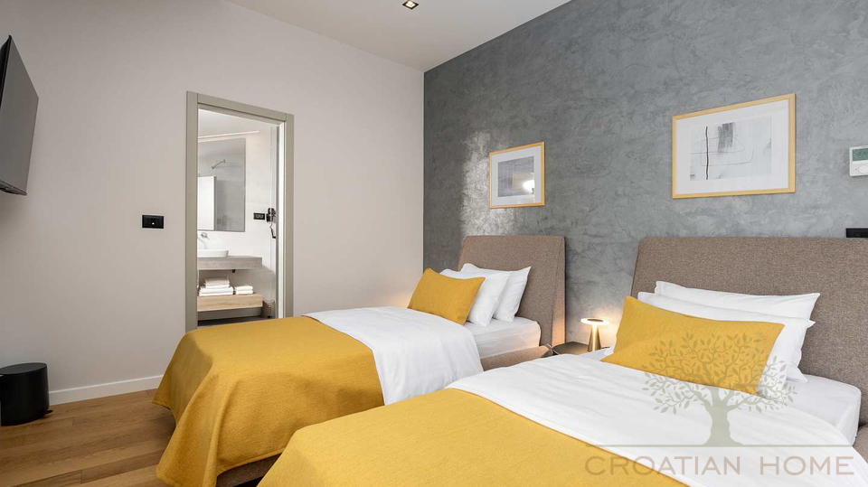 Luxus Villa i Porec mit 40 m2 Pool&comma; Jacuzzi und Meerblick