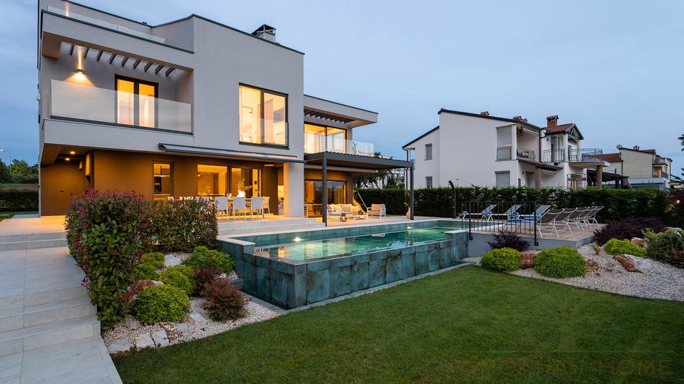 Luxus Villa i Porec mit 40 m2 Pool&comma; Jacuzzi und Meerblick