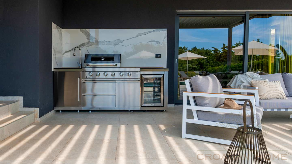 Luxus Villa i Porec mit 40 m2 Pool&comma; Jacuzzi und Meerblick