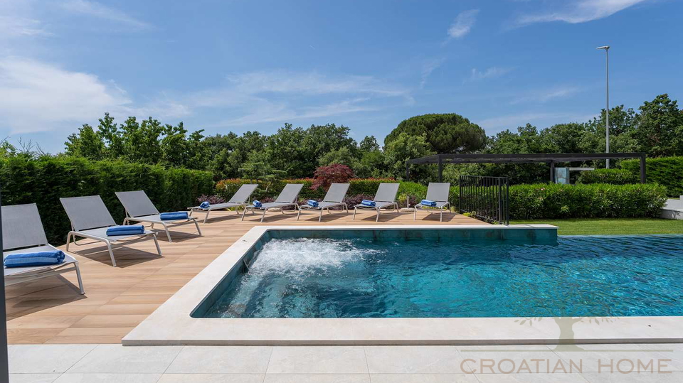 Luxus Villa i Porec mit 40 m2 Pool&comma; Jacuzzi und Meerblick
