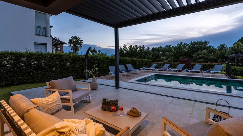 Luxus Villa i Porec mit 40 m2 Pool&comma; Jacuzzi und Meerblick