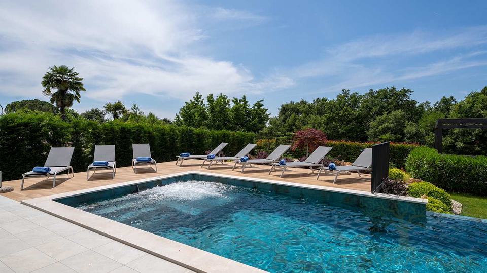 Luxus Villa i Porec mit 40 m2 Pool&comma; Jacuzzi und Meerblick