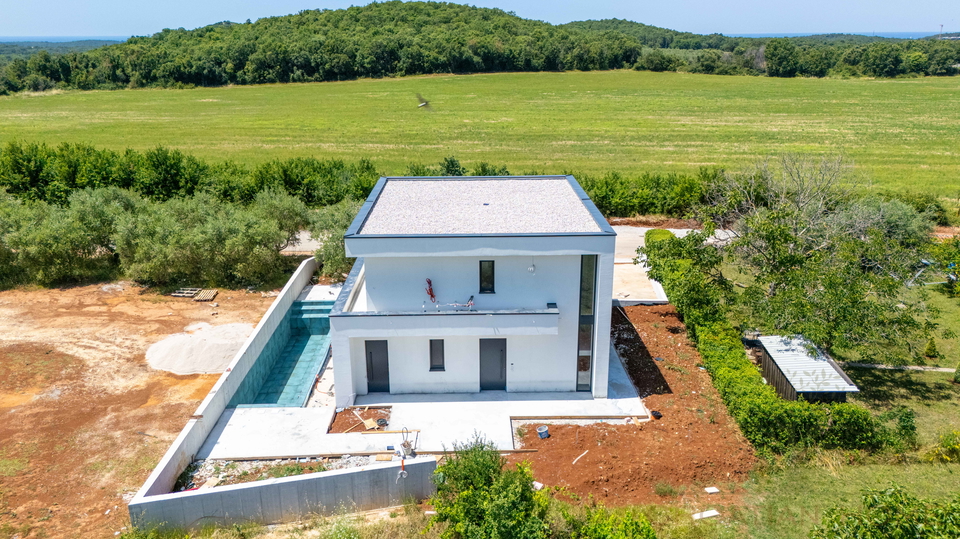 Neubau&excl; Moderne Villa mit Pool nur 5 km von Porec und dem Meer