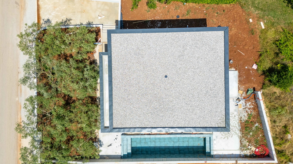 Neubau&excl; Moderne Villa mit Pool nur 5 km von Porec und dem Meer