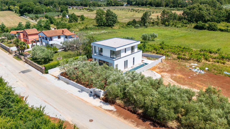 Neubau&excl; Moderne Villa mit Pool nur 5 km von Porec und dem Meer