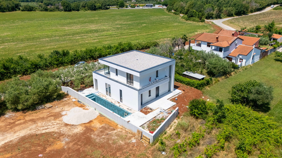Neubau&excl; Moderne Villa mit Pool nur 5 km von Porec und dem Meer