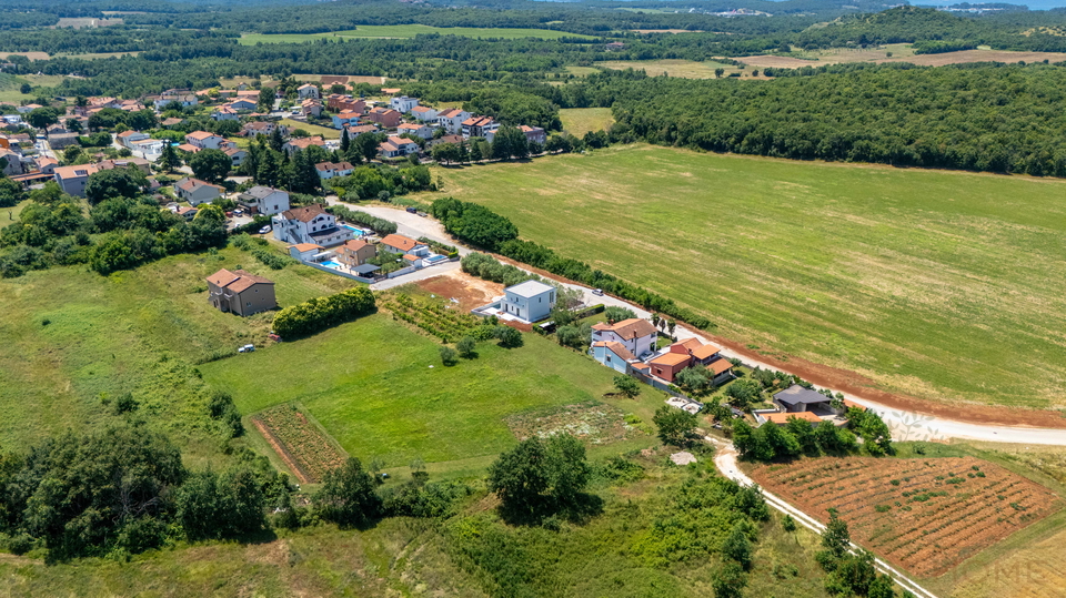 Neubau&excl; Moderne Villa mit Pool nur 5 km von Porec und dem Meer