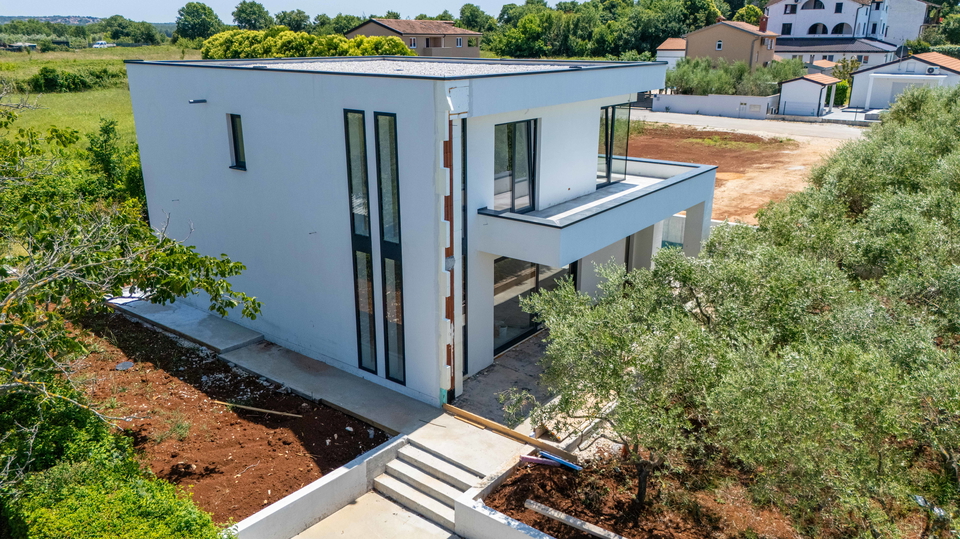 Neubau&excl; Moderne Villa mit Pool nur 5 km von Porec und dem Meer