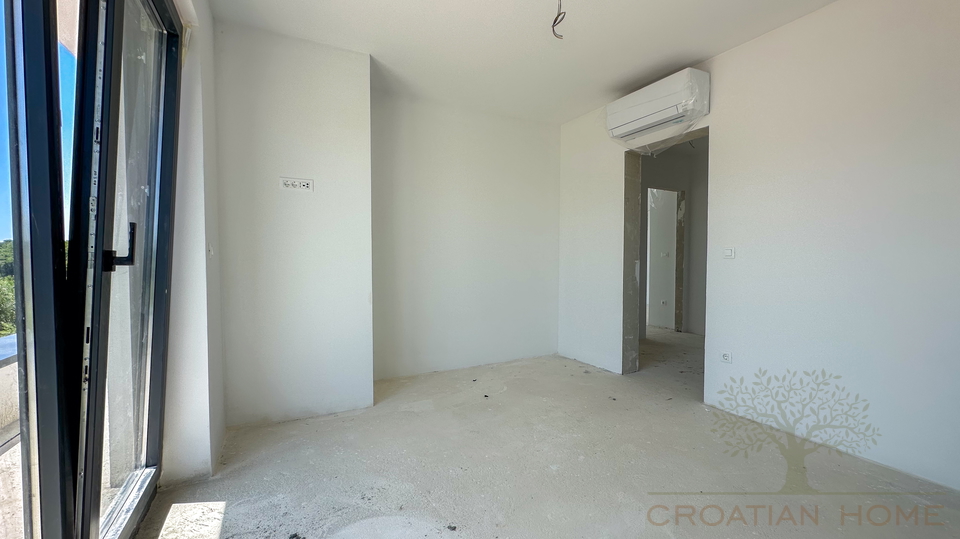 Neubau&excl; Moderne Villa mit Pool nur 5 km von Porec und dem Meer