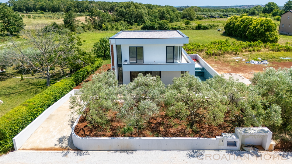 Neubau&excl; Moderne Villa mit Pool nur 5 km von Porec und dem Meer