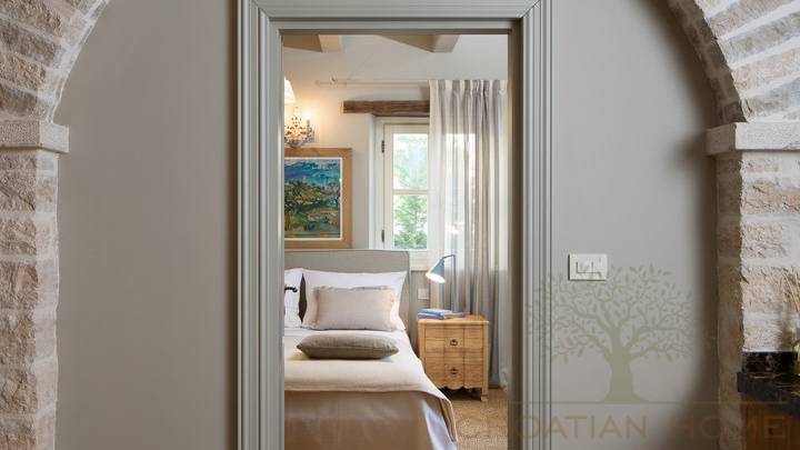 Mediterrane Luxusvilla mit 4 Schlafzimmer&comma;  50 m2 Pool mit Zugang zu Tennis&comma;Basketball&comma; Fussballplatz