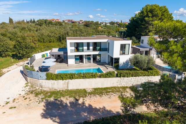 Stil, Komfort und Investitionswert – ideal als luxuriöses Zuhause oder renditestarke Ferienvilla in Istrien