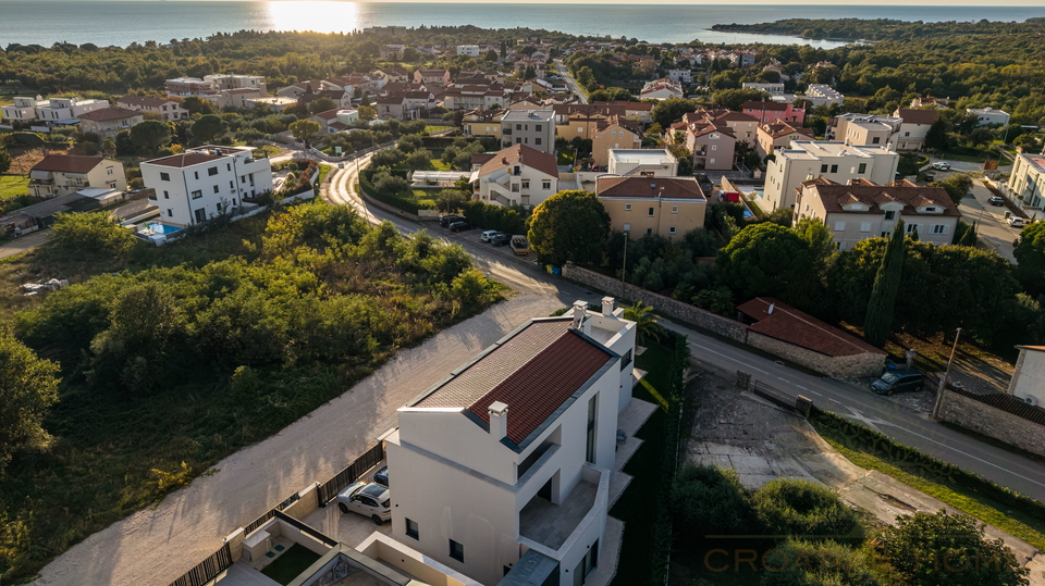 Selten auf dem Markt - luxuri&odblac;se Designer-Villa in Meeresn&auml;he mit Meerblick