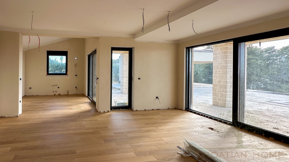 Moderne Villa im ruhigen istrischen Dorf &ndash; Harmonie aus Natur&comma; Meerblick und h&ouml;chster Bauqualit&auml;t
