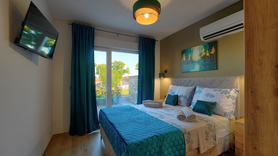 TOP VILLA MIT BEHEIZTEM POOL UND WELLNESS