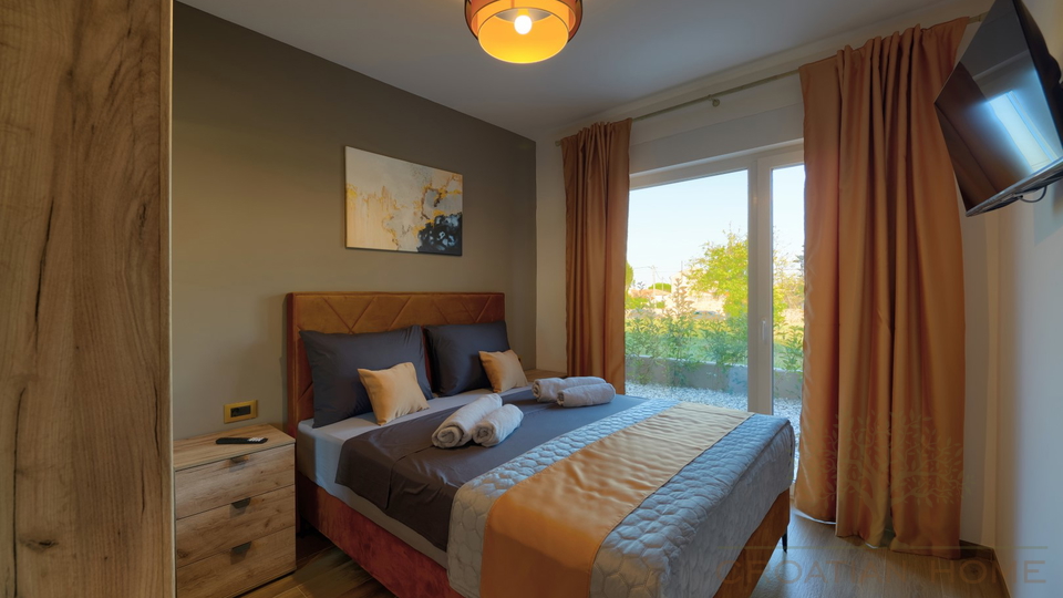 TOP VILLA MIT BEHEIZTEM POOL UND WELLNESS