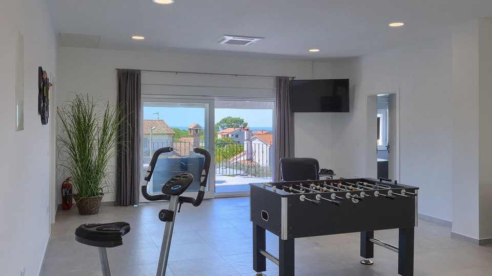 House&comma; 420 m2&comma; For Sale&comma; Pore&ccaron;