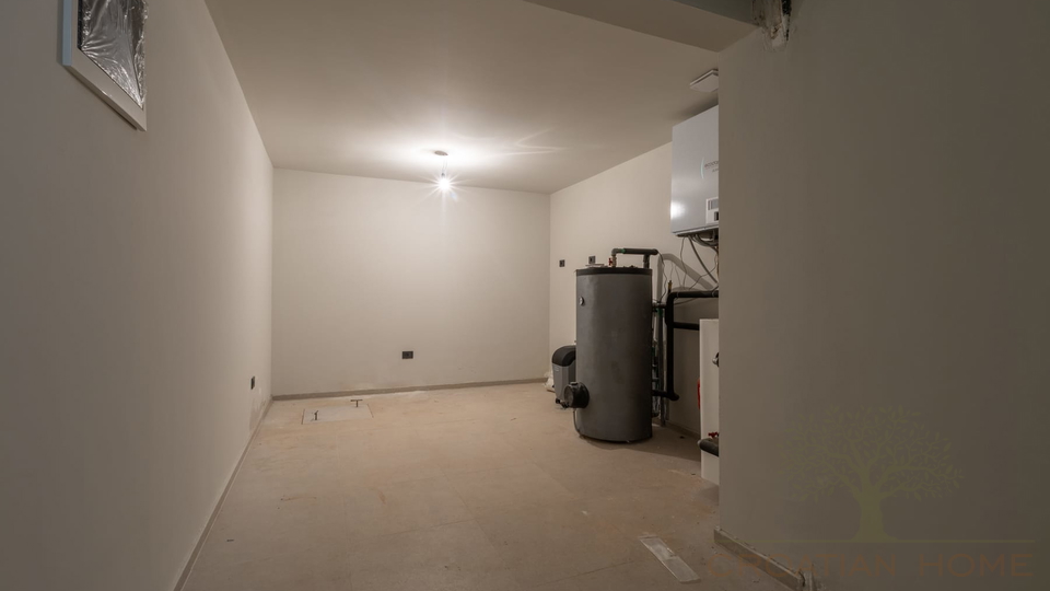 PENTHOUSE IN POREC MIT 3 SCHLAFZIMMER GROSSER DACHTERASSE MIT MEERBLICK UND KELLER