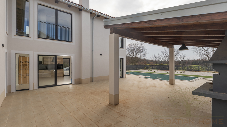 RUHIGE DORFLAGE&comma; MODERNE ARCHTEKTUR  UND MEDITERRANES WOHNGEF&Uuml;HL - VILLA NUR 5 MINUTEN VON POREC